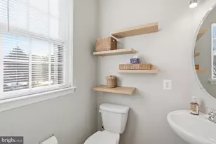 5027 Potomac Highlands Cir, Triangle, VA 22172 - Photo 14