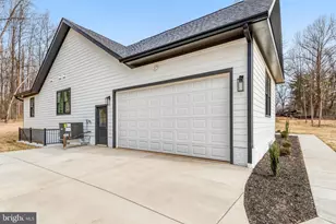 16220 Waterfall Rd, Haymarket, VA 20169 - Photo 40