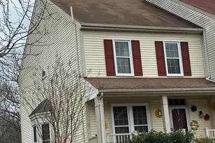 12385 Manchester Way, Woodbridge, VA 22192 - Photo 2