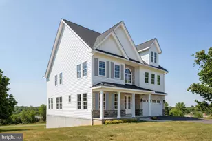 17979 Old Triangle Rd, Triangle, VA 22172 - Photo 2