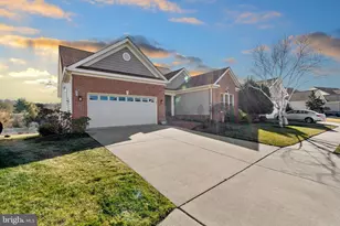 13852 Crabtree Way, Gainesville, VA 20155 - Photo 2