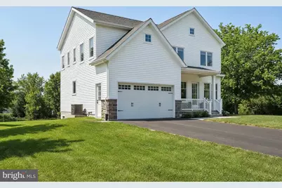 17991 Old Triangle Road, Triangle, VA 22172 - Photo 2