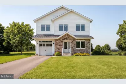 17997 Old Triangle Road, Triangle, VA 22172 - Photo 1