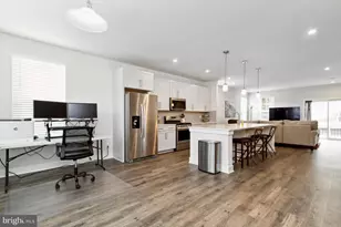 1595 Meadowlark Glen Rd, Dumfries, VA 22026 - Photo 4