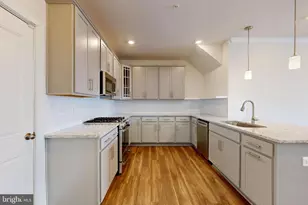 2375 Stephanie Tessa Ln, Woodbridge, VA 22191 - Photo 14