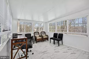 4854 Langer Ln, Woodbridge, VA 22193 - Photo 8