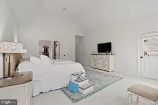 5806 Waterloo Bridge Cir, Haymarket, VA 20169 - Photo 32