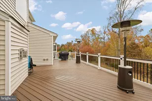 5806 Waterloo Bridge Cir, Haymarket, VA 20169 - Photo 36