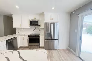 13223 Hawthorn Ln, Woodbridge, VA 22193 - Photo 8