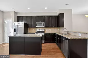 1731 Dorothy Ln, Woodbridge, VA 22191 - Photo 6