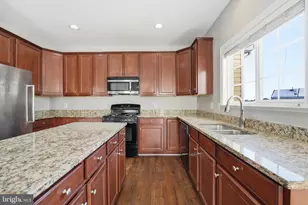 6086 Popes Creek, Haymarket, VA 20169 - Photo 2