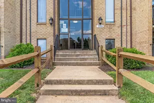 7598 Gales Ct, Manassas, VA 20109 - Photo 4