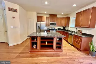 4905 Potomac Highlands Cir, Triangle, VA 22172 - Photo 4