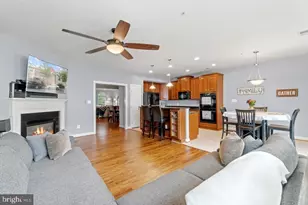 2456 Eastbourne Dr, Woodbridge, VA 22191 - Photo 32