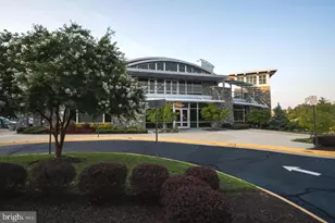 2456 Eastbourne Dr, Woodbridge, VA 22191 - Photo 16