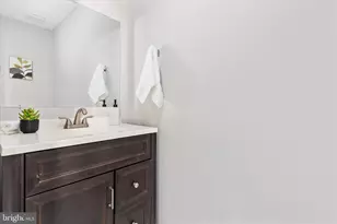 2792 Brier Pond Cir, Woodbridge, VA 22191 - Photo 14