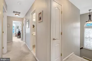 14808 Cypress Park Ln, Haymarket, VA 20169 - Photo 16