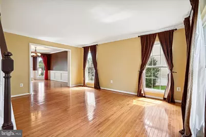 5406 Lomax Way, Woodbridge, VA 22193 - Photo 10