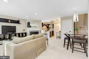 12164 Springwoods Dr, Woodbridge, VA 22192 - Photo 4