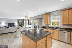 8360 Tenbrook Dr, Gainesville, VA 20155 - Photo 16