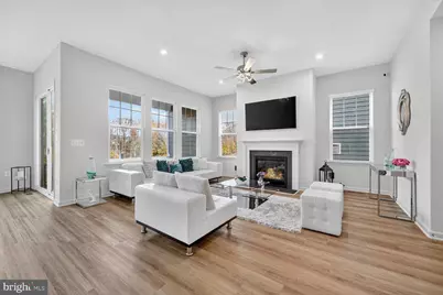 17945 Woods Overlook Drive, Dumfries, VA 22026 - Photo 14