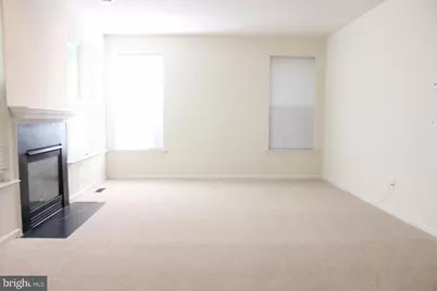 15220 Lord Culpeper Court, Woodbridge, VA 22191 - Photo 6