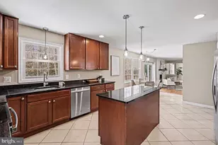 6134 River Forest Dr, Manassas, VA 20112 - Photo 10