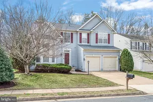 12044 Vantage Point Ct, Bristow, VA 20136 - Photo 2