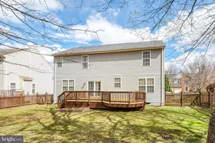 12044 Vantage Point Ct, Bristow, VA 20136 - Photo 6