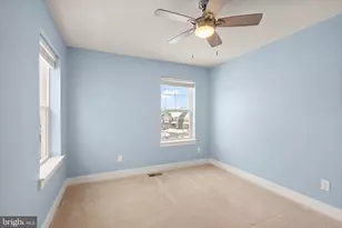 17762 Kingfisher Isle Rd, Dumfries, VA 22026 - Photo 34