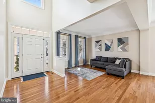 5793 Waterloo Bridge Cir, Haymarket, VA 20169 - Photo 4