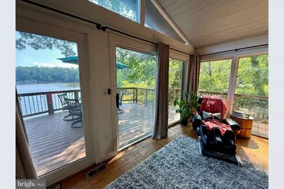 8389 Highview Street, Manassas, VA 20112 - Photo 12