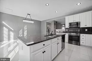 2289 Merseyside Dr, Woodbridge, VA 22191 - Photo 10