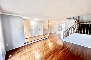 11570 Hill Meade Ln, Woodbridge, VA 22192 - Photo 6