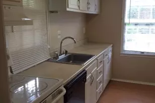 16649 Geddy Ct, Woodbridge, VA 22191 - Photo 12