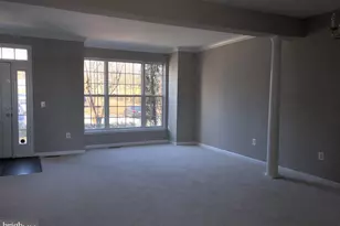 2925 Rotterdam Loop, Woodbridge, VA 22191 - Photo 4