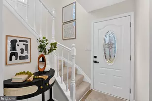 12322 Woodlawn Ct, Woodbridge, VA 22192 - Photo 2