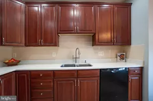 5603 Wheelwright Way, Haymarket, VA 20169 - Photo 16