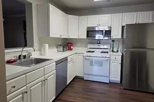 1037 Gardenview Loop, Woodbridge, VA 22191 - Photo 10