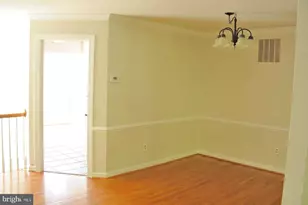 12143 Abbey Glen Ct, Woodbridge, VA 22192 - Photo 8