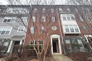 4110 Potomac Highlands Cir, Triangle, VA 22172 - Photo 1