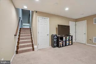 6804 Bryson Cir, Haymarket, VA 20169 - Photo 24