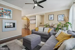 6804 Bryson Cir, Haymarket, VA 20169 - Photo 8