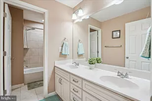 6804 Bryson Cir, Haymarket, VA 20169 - Photo 20