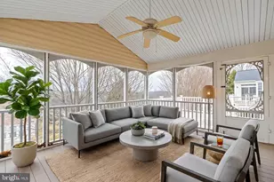 3839 Mulberry Point Ct, Dumfries, VA 22025 - Photo 4