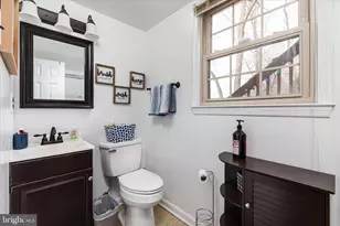 2912 Woodburn Ct, Woodbridge, VA 22192 - Photo 22