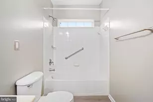 16865 Brandy Moor Loop, Woodbridge, VA 22191 - Photo 18