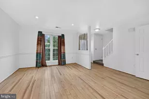 2885 Burgundy Pl, Woodbridge, VA 22192 - Photo 4