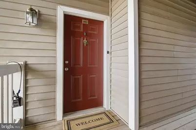8091 Lacy Drive #203, Manassas, VA 20109 - Photo 2