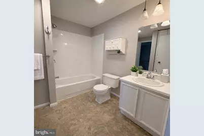13508 Bentley Circle, Woodbridge, VA 22192 - Photo 14